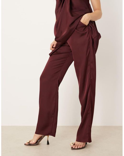 Pantaloni Sartoriali Dritti Color Prugna di ASOS in Red