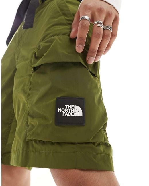 The North Face Green Nse Belted Cargo Shorts for men