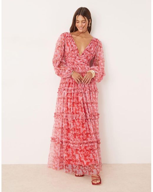 Vestido Largo Fucsia De Estilo Boho Con Estampado Floral Y Volantes De -Rosa LACE & BEADS de color Pink