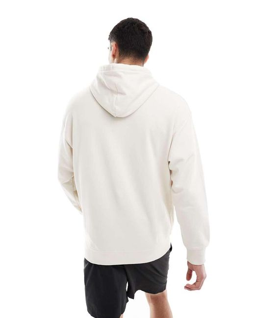 PUMA White Wardrobe Ess Relaxed Hoodie for men