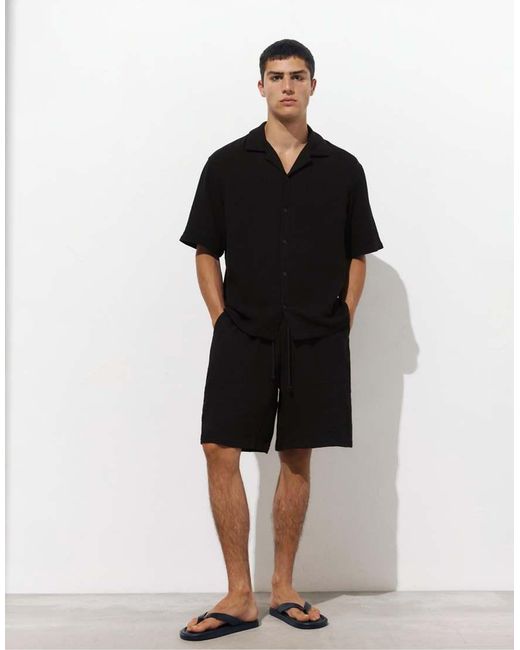 Pull&Bear Black Short Sleeve Crepe Shirt for men