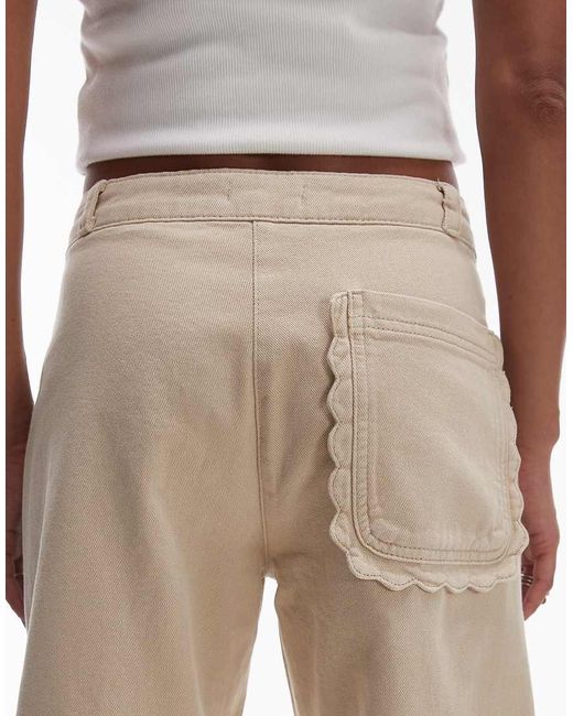 Pantaloni Dritti A Vita Bassa Color Pietra Con Tasche Smerlate di TOPSHOP in Natural