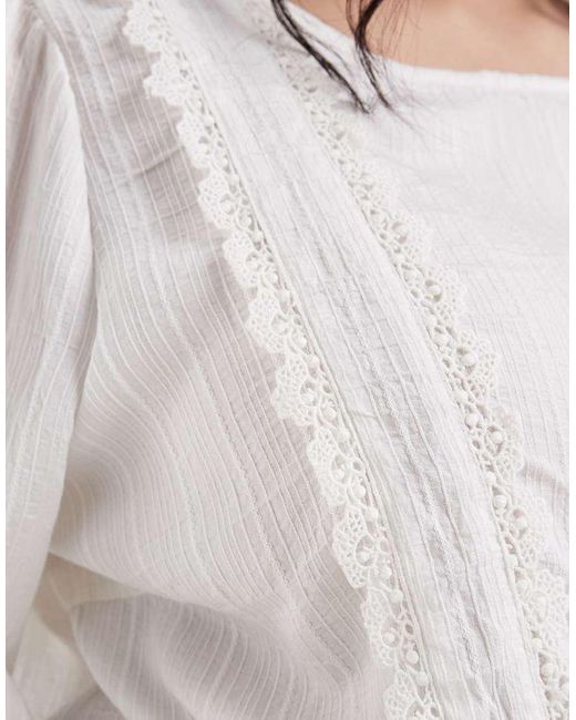 ONLY White Ruffles Details Blouse