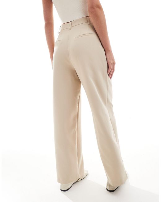 Pantaloni sartoriali a fondo ampio color pietra di Miss Selfridge in White
