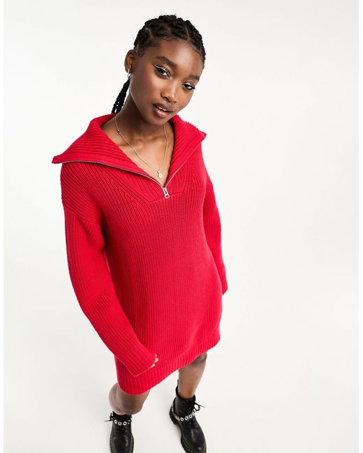 Vestido corto estilo jersey con media cremallera grace exclusivo en asos Weekday de color Red