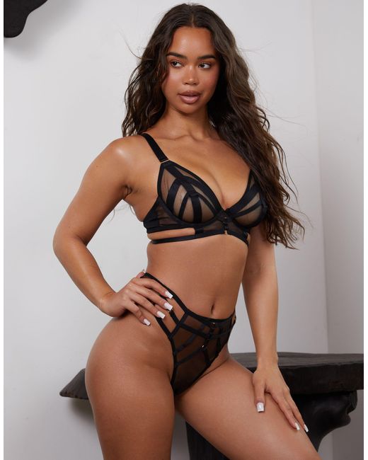 Wolf & Whistle Brown X Michelle Domingos Thick Elastic And Mesh Bra