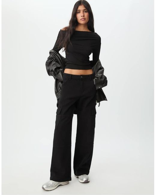 Stradivarius Black Boatneck T-shirt