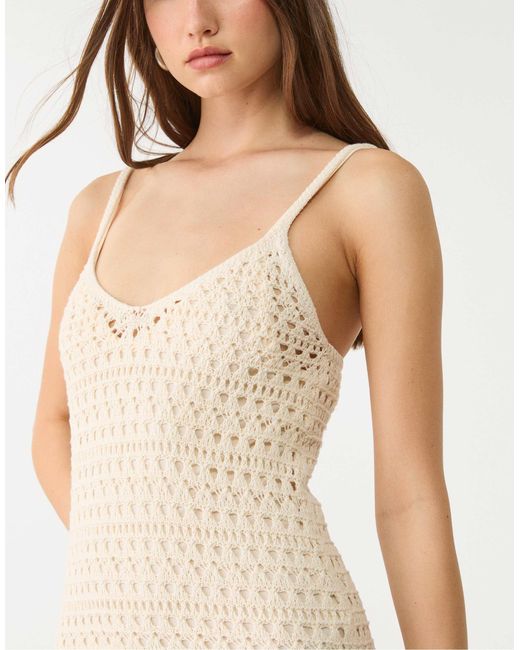 Stradivarius Natural – gehäkeltes, langes kleid