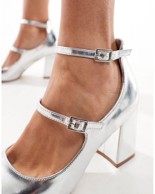 Simmi london - vinda - chaussures à talon carré mi-haut et brides - métallisé SIMMI en coloris White