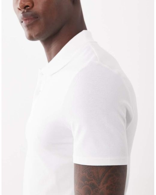 Polo Basic Attillata di ASOS in White da Uomo