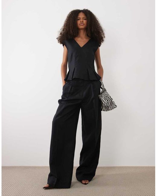 Lbolga di Mango in Black