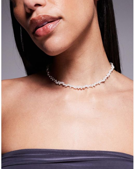 ASOS Metallic – choker-halskette mit mini-süßwasserperlen-design