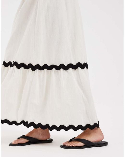 Vero Moda White Full Tiered Maxi Skirt With Contrast Scallop Trim