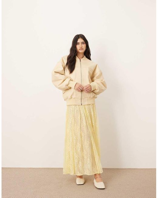 Giacca Bomber Oversize di ARRANGE in Natural