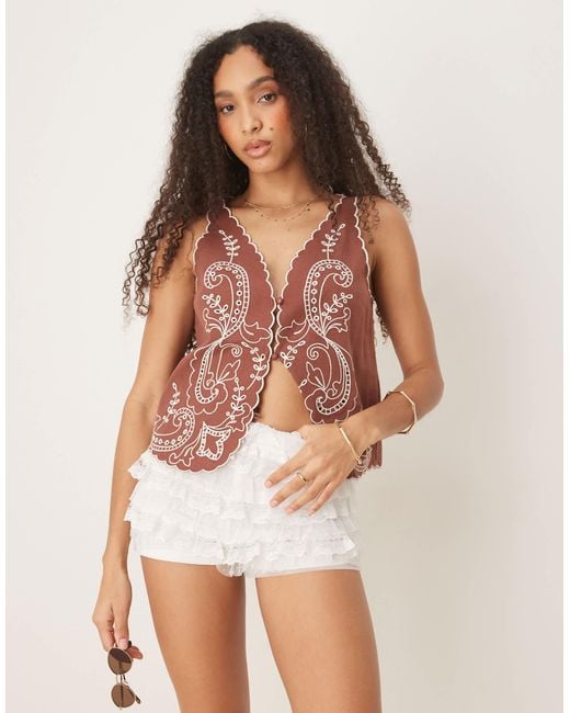 ASOS Natural – knappe shorts