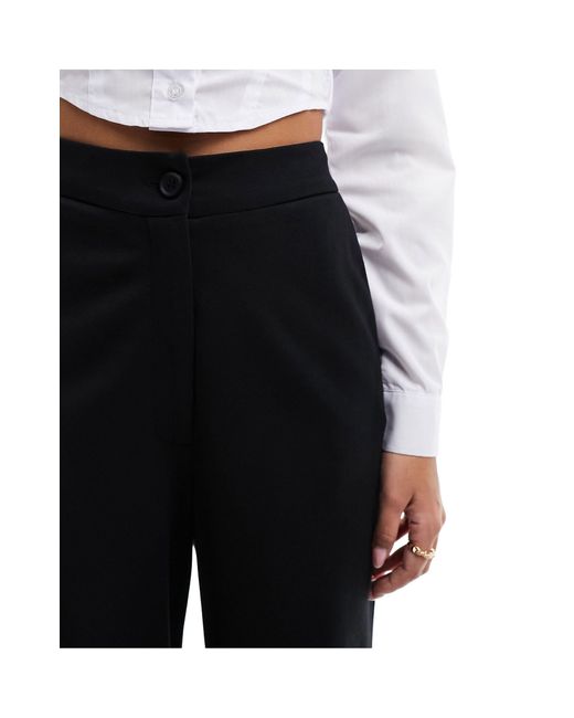 Curve - pantaloni a fondo ampio di ASOS in Black