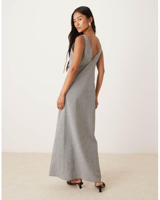 Vestito Sottoveste Midi Monocromatico A Quadretti di ASOS in Natural