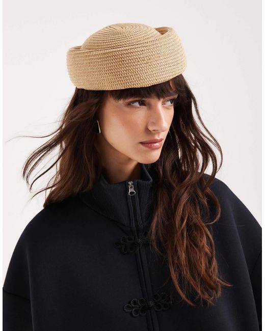 ASOS Black – pillbox-hut