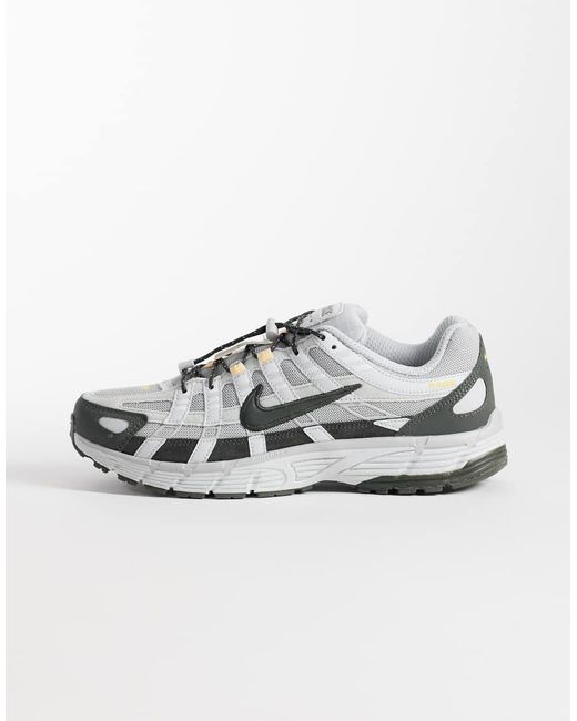 P-6000 Tech Speed di Nike in Metallic da Uomo