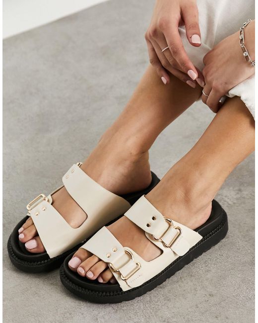 Sandales plates et épaisses à double boucle - cassé New Look en coloris White