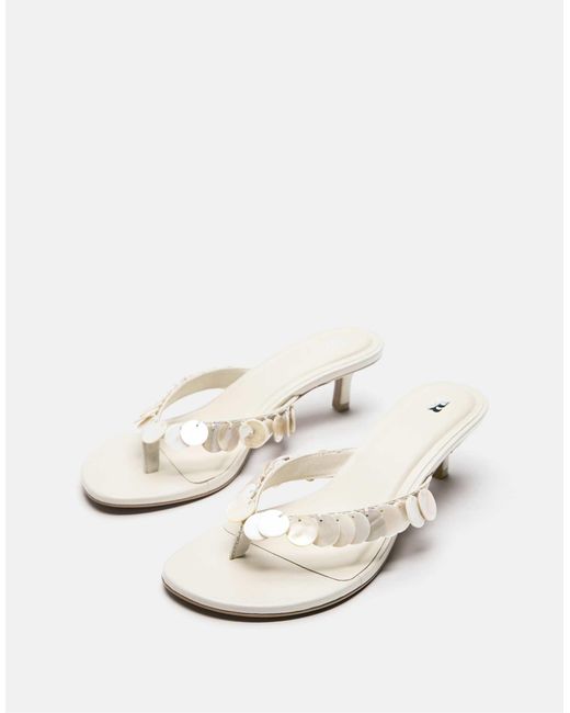 Sandales ornées Pull&Bear en coloris Natural