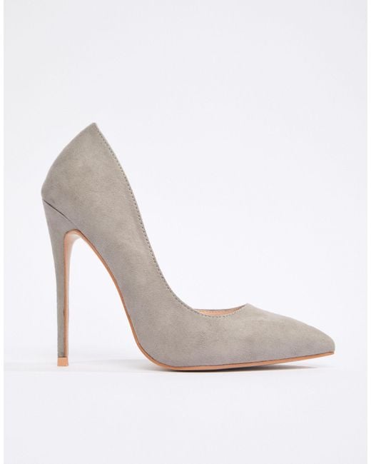 light grey court shoes