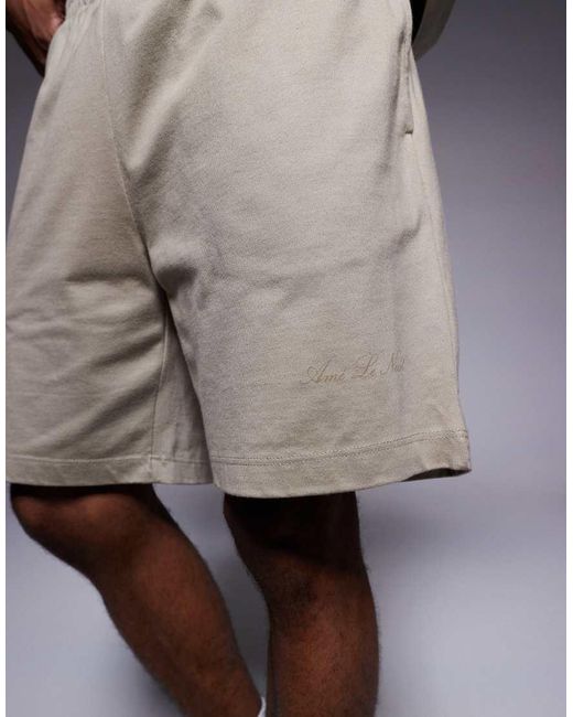 Conjunto Color Piedra De Pantalones Cortos Y Camiseta Con Diseño Estampado De -Neutro River Island de hombre de color Multicolor