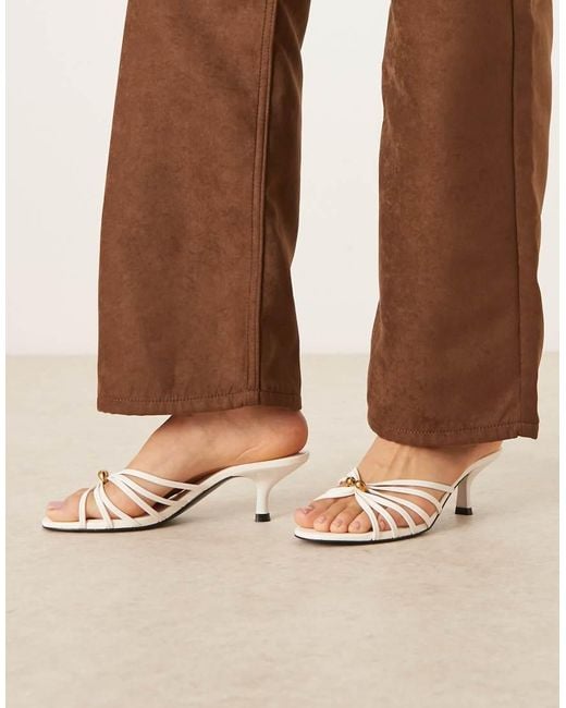 Sabot Con Tacco E Fascette Sottili Bianchi di Mango in Brown