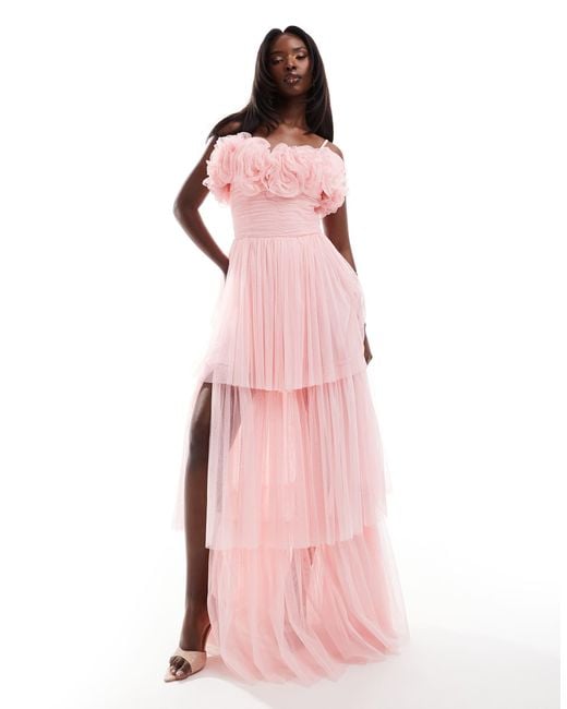 Robe avec corset lacé sale