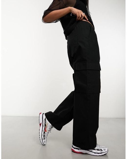 Pantalones Cargo En De Collusion de color Black