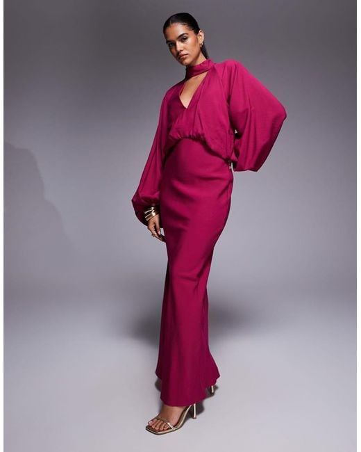 Vestito Lungo Accollato Color Lampone Con Maniche A Campana E Scollo Profondo di ASOS in Pink