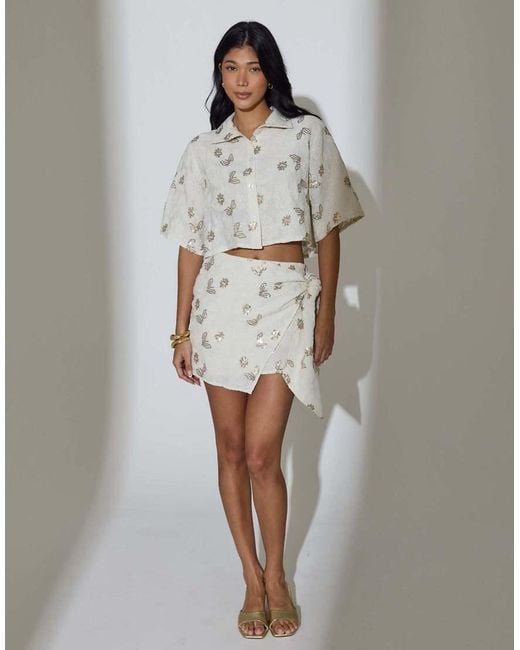 South Beach Gray Floral Sequin Embroidered Short Sleeve Shirt