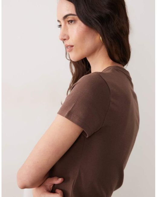 Abercrombie & Fitch Brown Seamless Short Sleeve Baby Tee