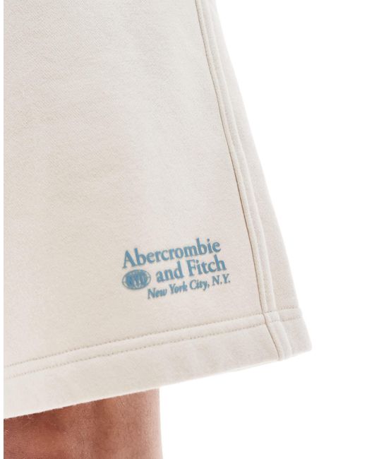 Short baggy d'ensemble en molleton à petit logo - beige Abercrombie & Fitch pour homme en coloris White