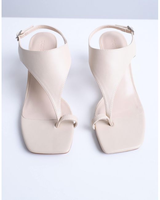 TOPSHOP White Iman Toe Loop Heeled Sandals