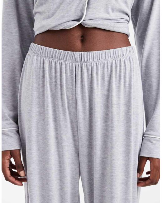 Pijama De Camisa De Manga Larga Y Pantalones Con Ribetes En Contraste De Tejido Supersuave De Asos Design Tall ASOS de color Blue