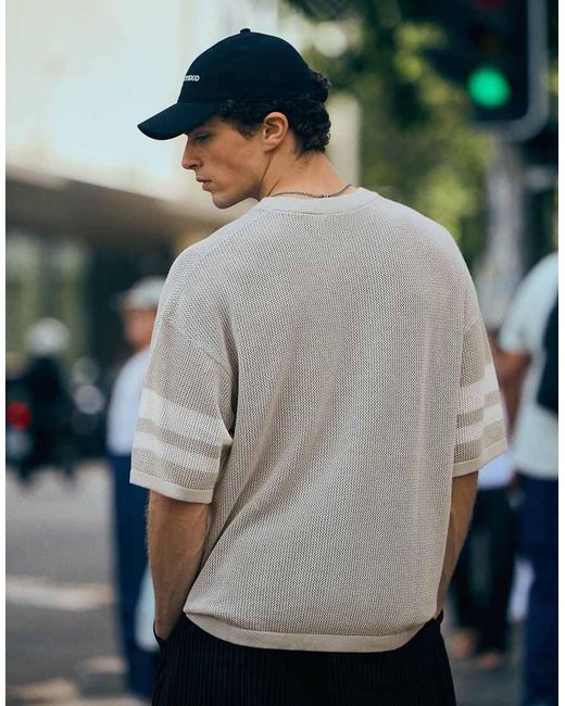 Bershka White Embroidered Mesh V-neck T-shirt for men