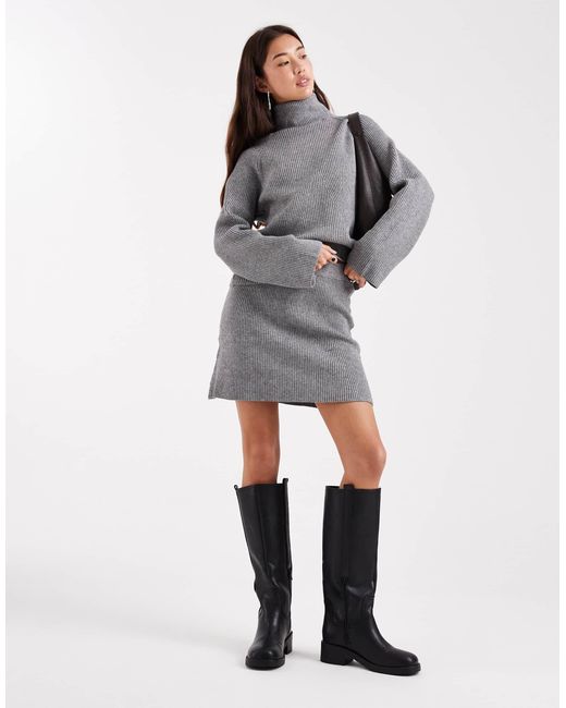 Mini-jupe d'ensemble en maille Object en coloris Gray