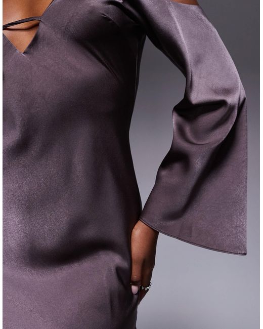 ASOS Purple – langärmliges camisole-maxikleid aus satin mit abfallenden schultern
