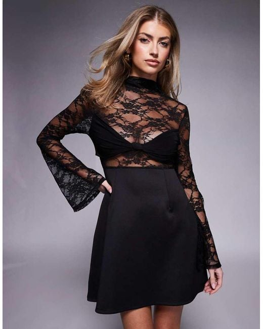 Vestito Corto Con Gonna Strutturata A Maniche Lunghe di ASOS in Black