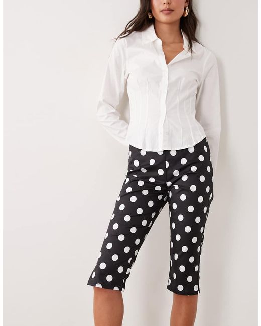 The Frolic White Exclusive Capri Trouser