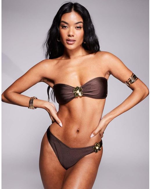 Top Bikini A Fascia Con Fiore di Candypants in Brown