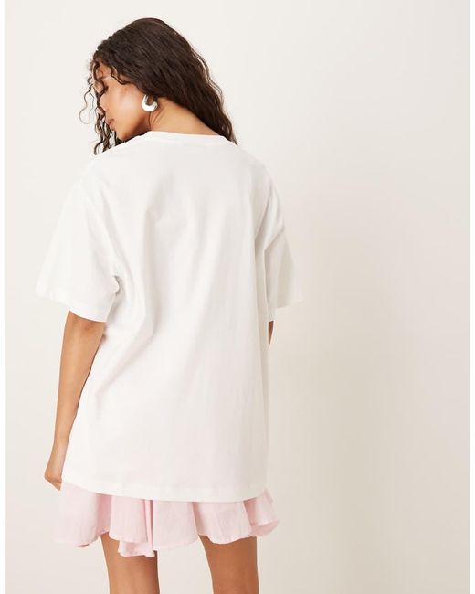 T-Shirt Oversize Color Crema Con Grafica American Diner di ASOS in Pink