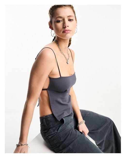 Edikted Strappy Backless Crop Top in Gray