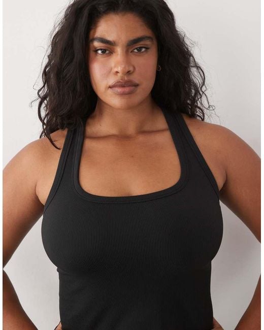 4505 Black Curve Seamless Rib Scoop Neck Vest With Racer Back