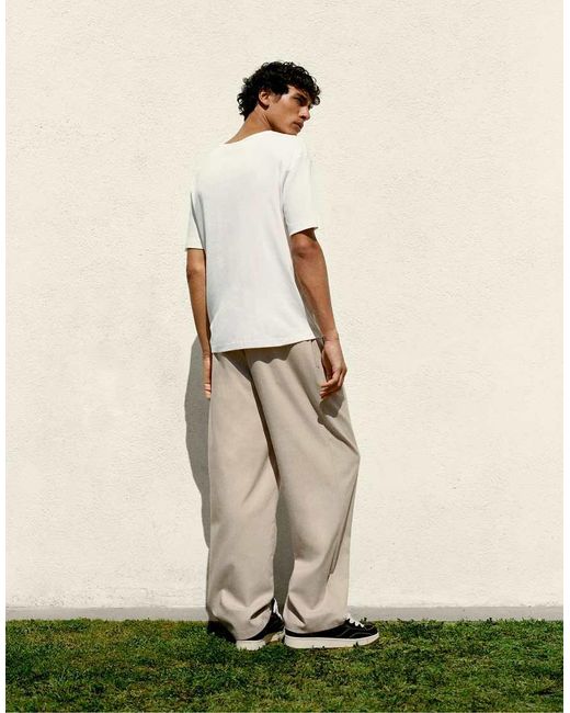T-Shirt Serafino Basic Bianca di Pull&Bear in Natural da Uomo