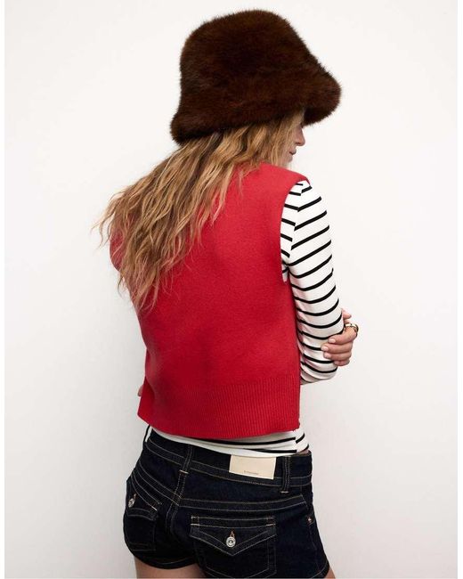 Gilet di Stradivarius in Red