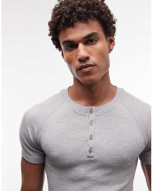 4505 White Seamless Rib Muscle Fit Training Henley T-shirt for men