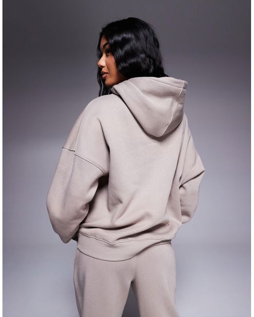 Sweat à capuche d'ensemble avec logo texturé - taupe clair Kaiia en coloris Gray