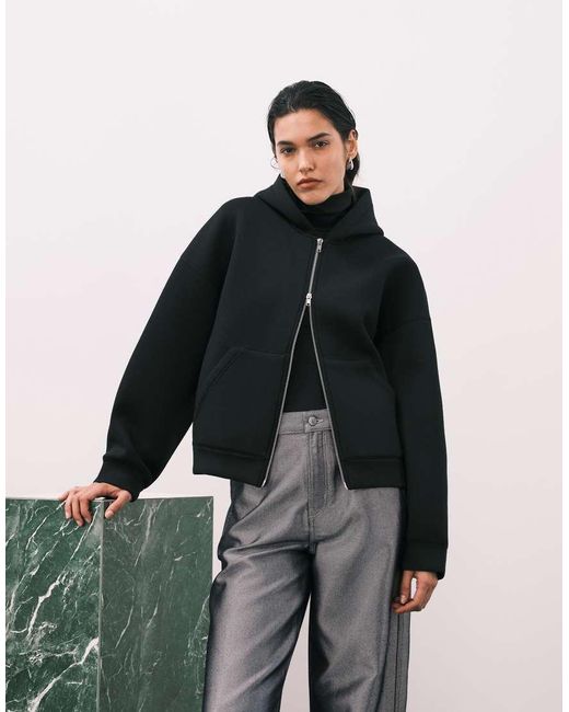 Scarlet di Weekday in Black